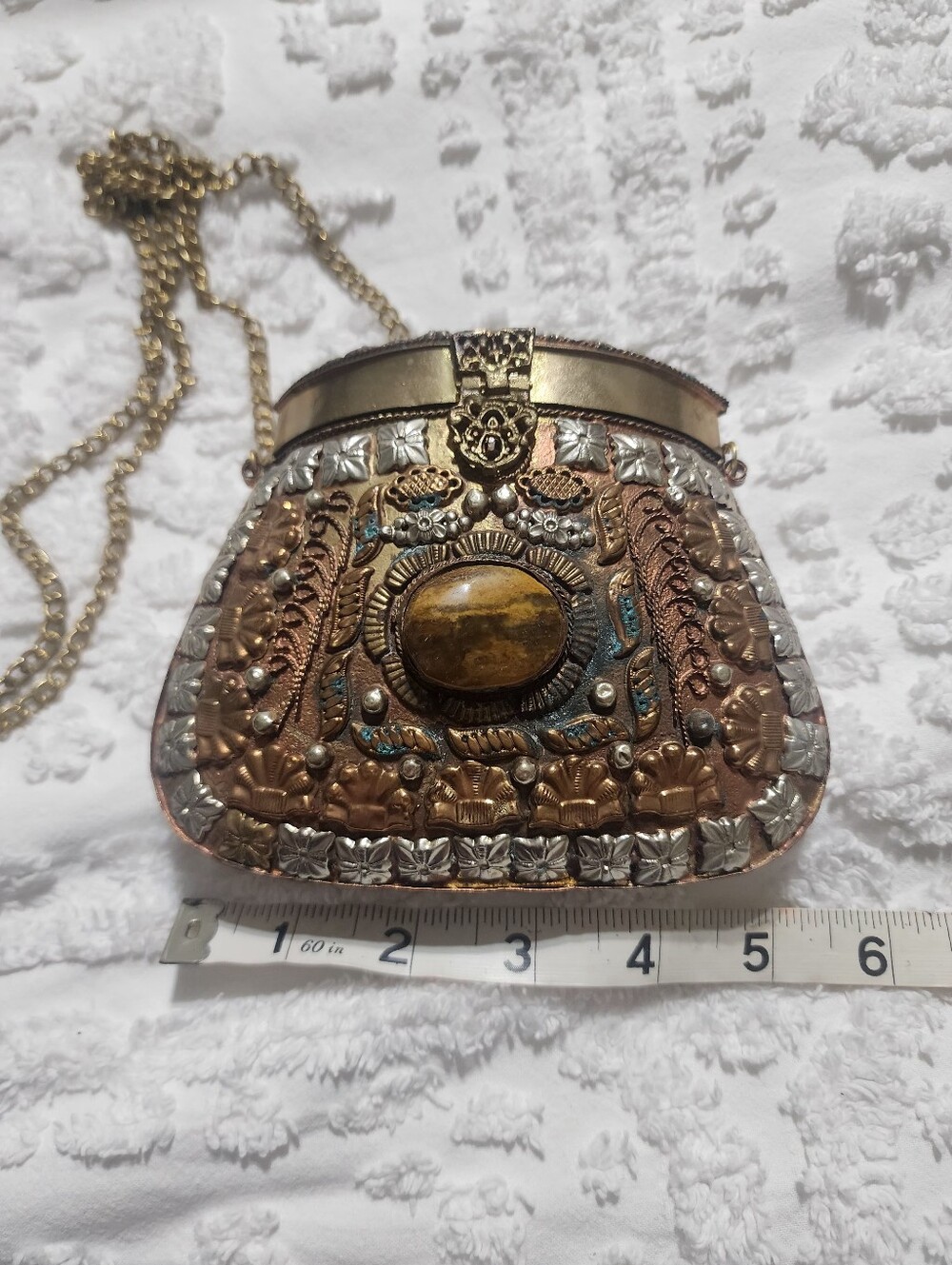 Vintage Sajai Indian Ethnic Sling Bag Clutches, Brass/Copper w/ Metal Chain - Picture 10 of 13